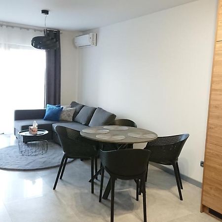 Apartamenty Color - Niebieski キェルツェ エクステリア 写真