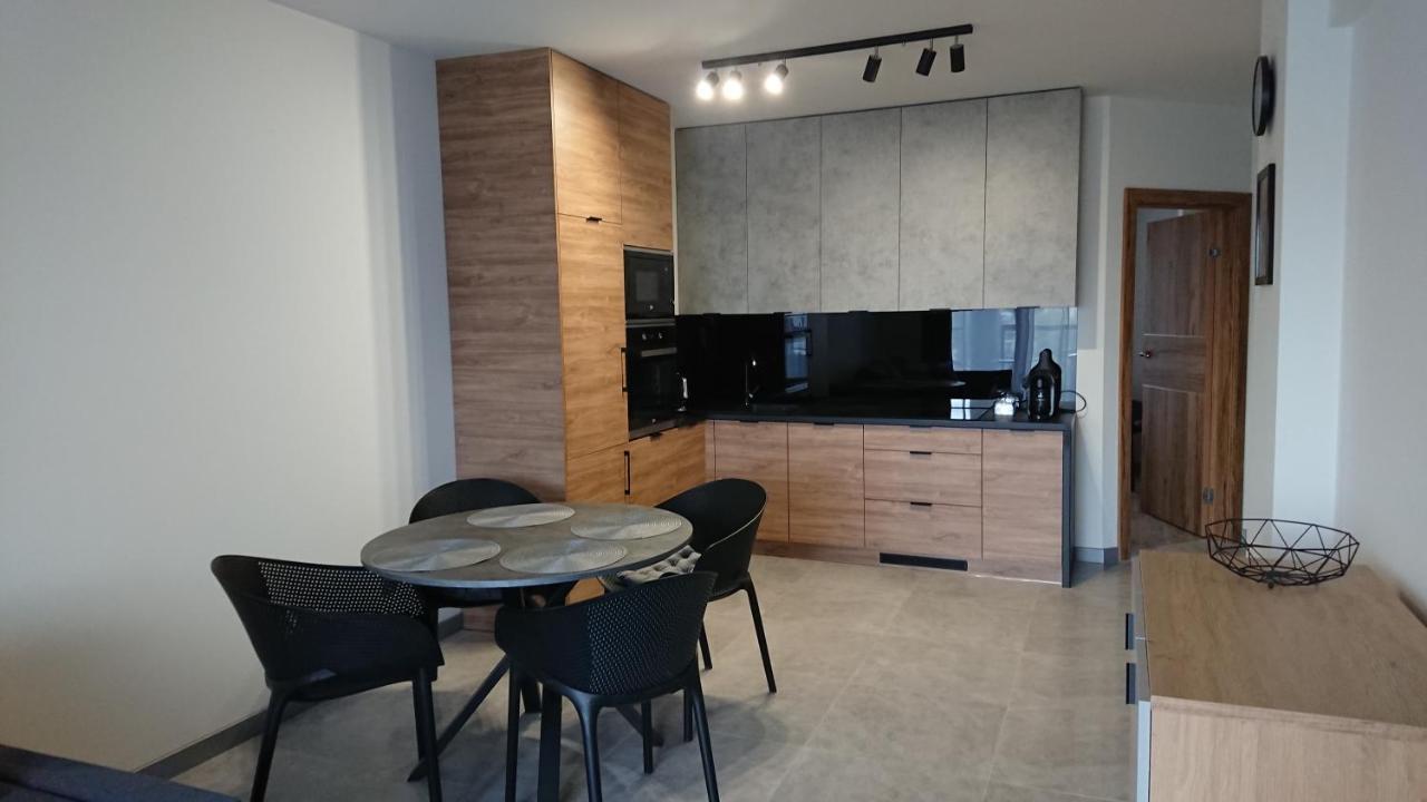 Apartamenty Color - Niebieski キェルツェ エクステリア 写真
