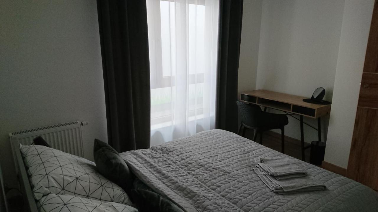Apartamenty Color - Niebieski キェルツェ エクステリア 写真